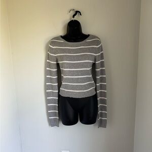 Prince & Fox Gray and White Striped Sweater Size M